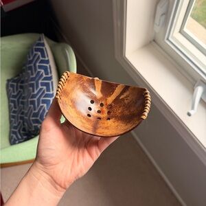 Handcrafted Brown Soap Dish